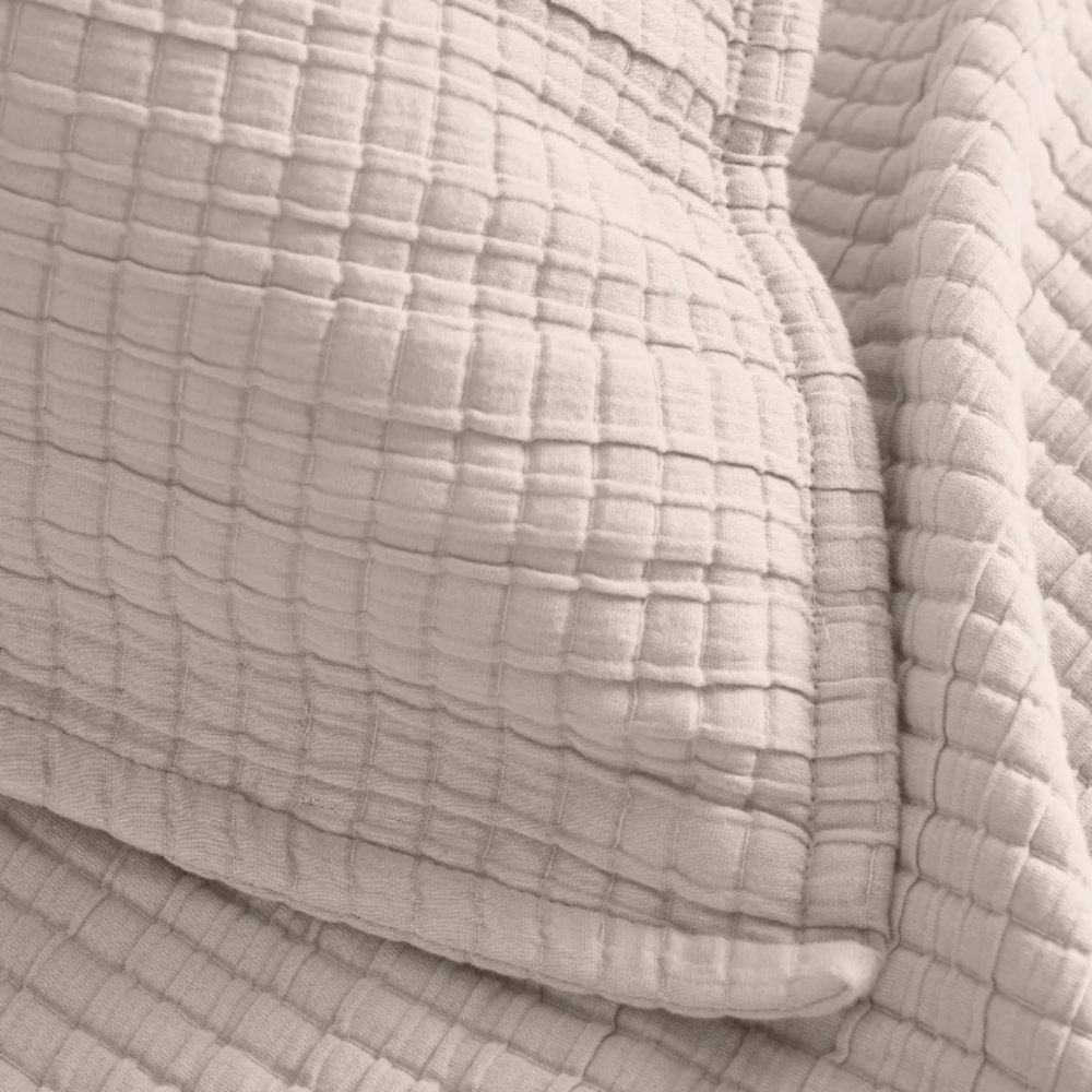Quince Organic Ribbed Cotton Coverlet Set - 3 pieces - Full/Queen - Sand - Picture 5 of 13